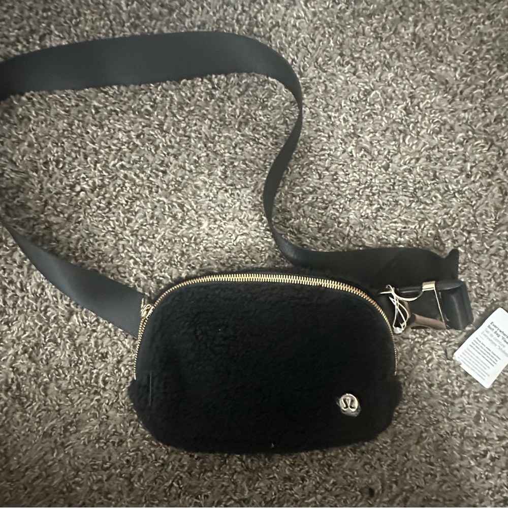 lululemon athletica Black Sherpa Crossbody Bag